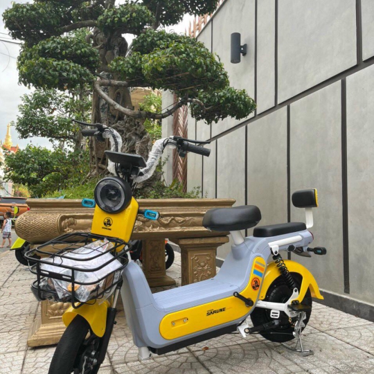 Xe điện G7 - Vàng